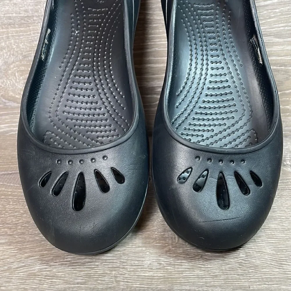 Crocs Thea Slingback Slip On Women’s Size 9 Black Rubber Sandals